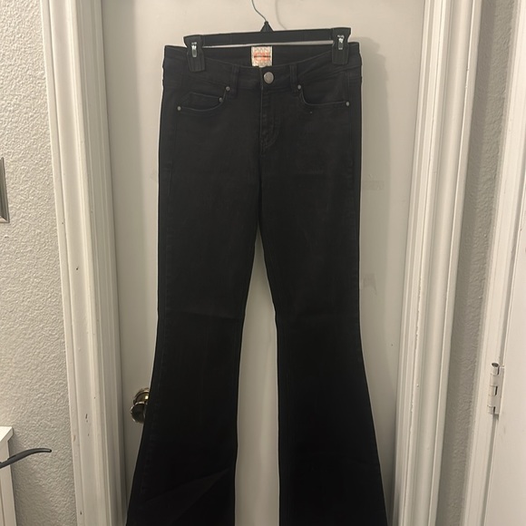 Gianni Bini GB flare jeans size 5 used good condition - Picture 5 of 12